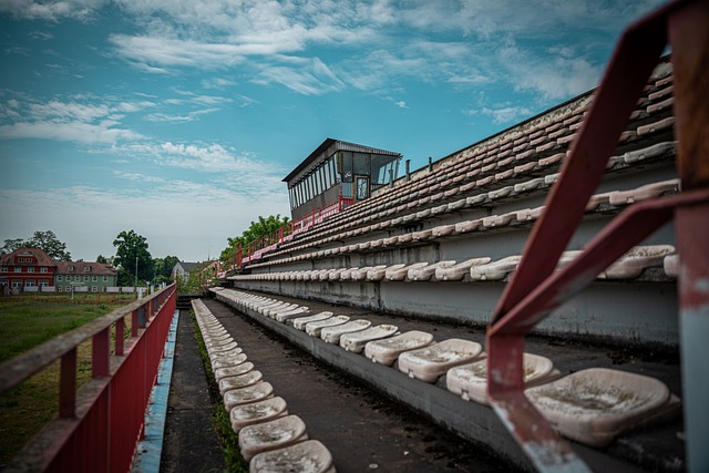 罗马诺：尤文知道三家英超俱乐部联系了道路，球员希望转会