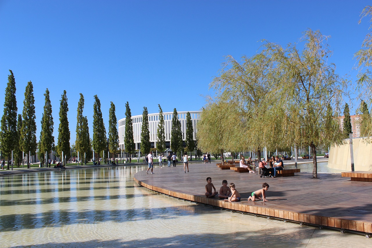 李章洙回渝参加足协杯夺冠25周年纪念赛，感慨儿子当年才初中