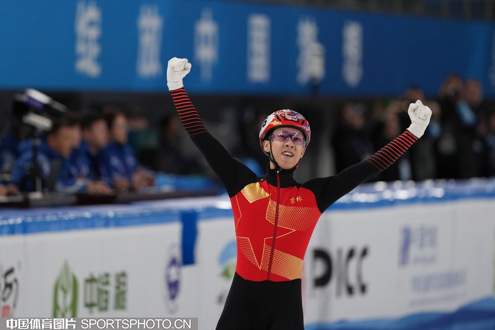 迪马：亚特兰大已与帕拉迪诺达成协议，双方签约1年半今天官宣