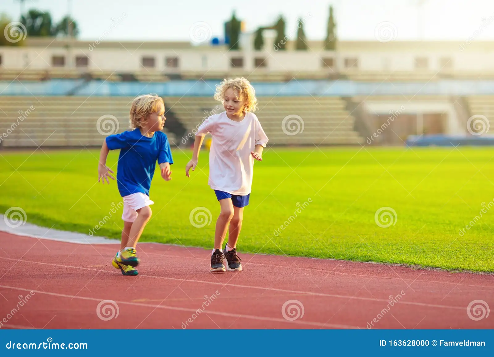 斯基拉：斯帕莱蒂要求尤文冬窗签中场指挥官和边后卫